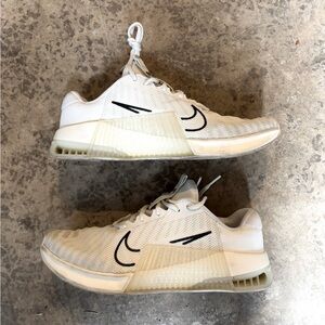 Nike Metcon 8 Training Shoes – Size 10.5 (SKU: DZ2616-001)
